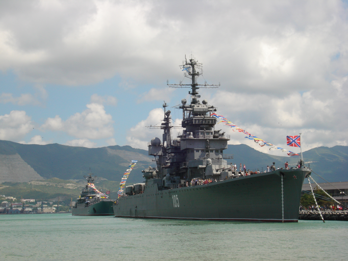 Крейсер Михаил Кутузов)